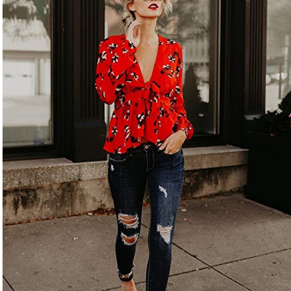 Tops - Floral blouse
